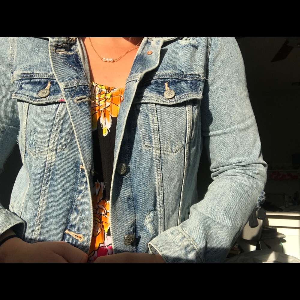 ‼️SOLD‼️Distressed denim jacket